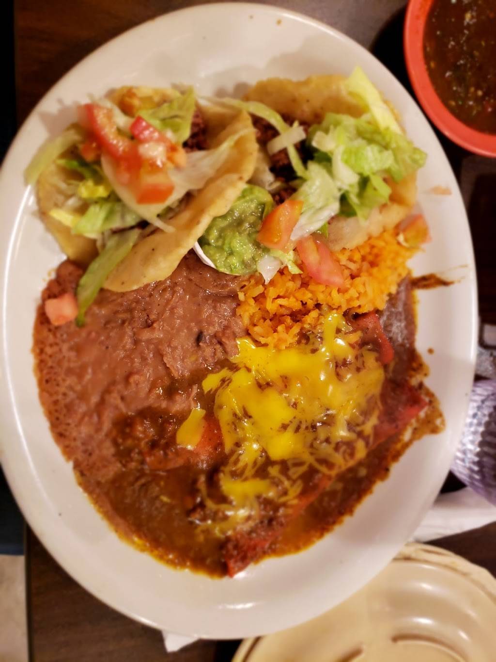 La Cazadora Mexican Restaurant | restaurant | 3213 West Ave, San Antonio, TX 78213, USA | 2103663899 OR +1 210-366-3899