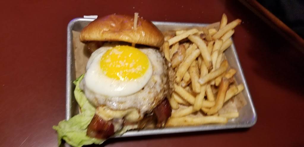 Fox & Hound | restaurant | 1479 Som Center Rd, Mayfield Heights, OH 44124, USA | 4406469078 OR +1 440-646-9078