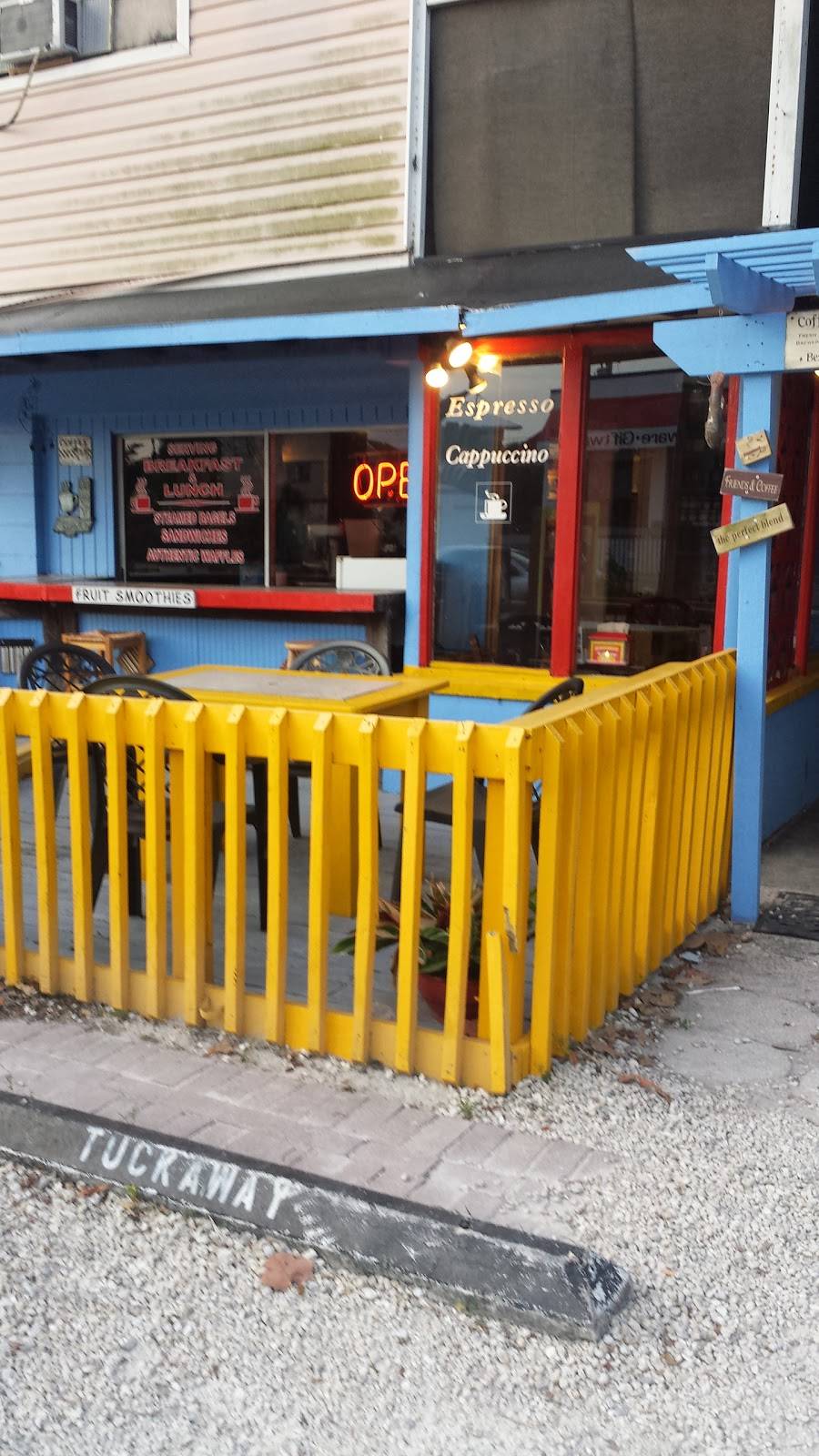 Tuckaway Cafe | cafe | 2301 Estero Blvd, Fort Myers Beach, FL 33931, USA | 2394635398 OR +1 239-463-5398