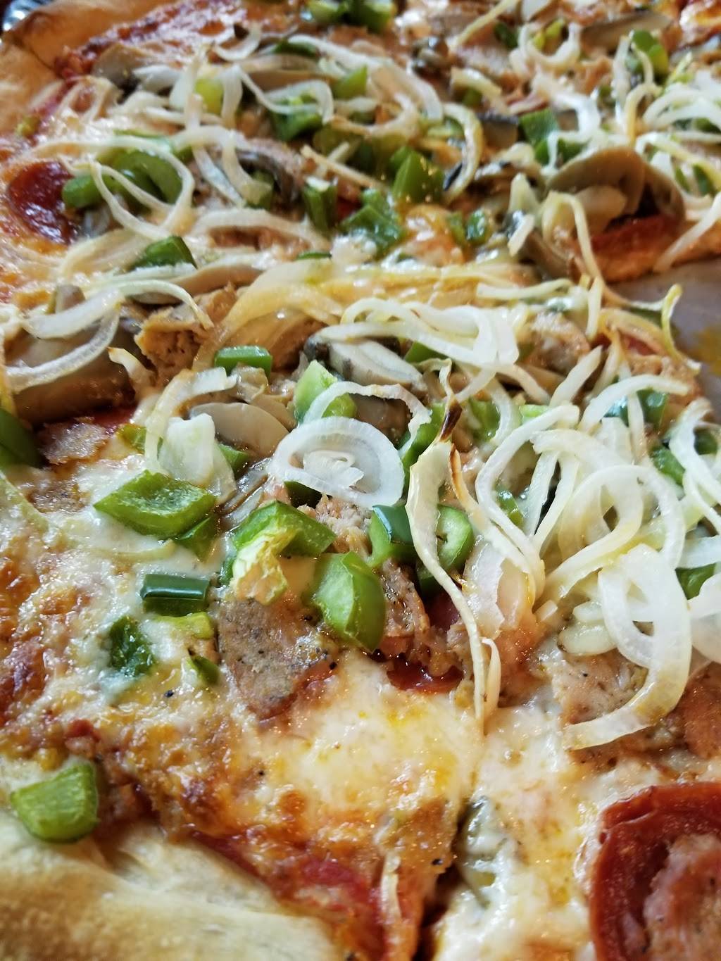 Vesuvios Pizzeria | restaurant | 3316 S Church St, Burlington, NC 27215, USA | 3365860818 OR +1 336-586-0818