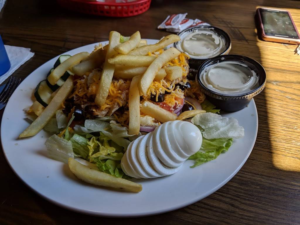 The Hangar | restaurant | 500 Flaugherty Run Rd, Coraopolis, PA 15108, USA | 7244579630 OR +1 724-457-9630