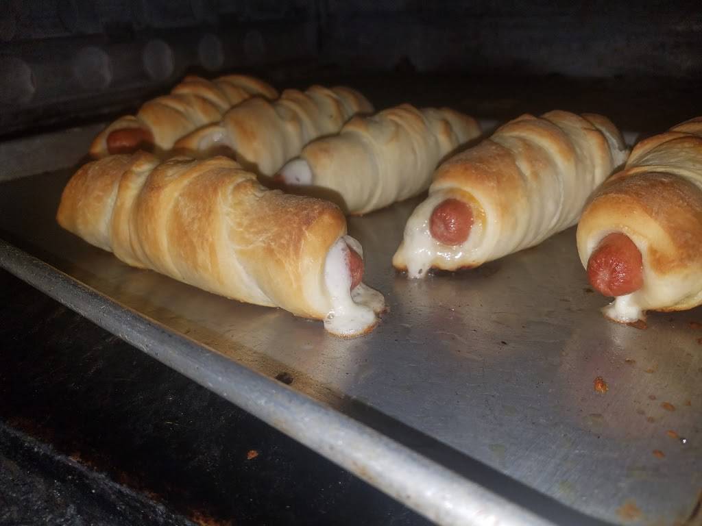 Schiano Pizza | restaurant | Plaza Del Sol, 3831 W Vine St, Kissimmee, FL 34741, USA | 4079335383 OR +1 407-933-5383