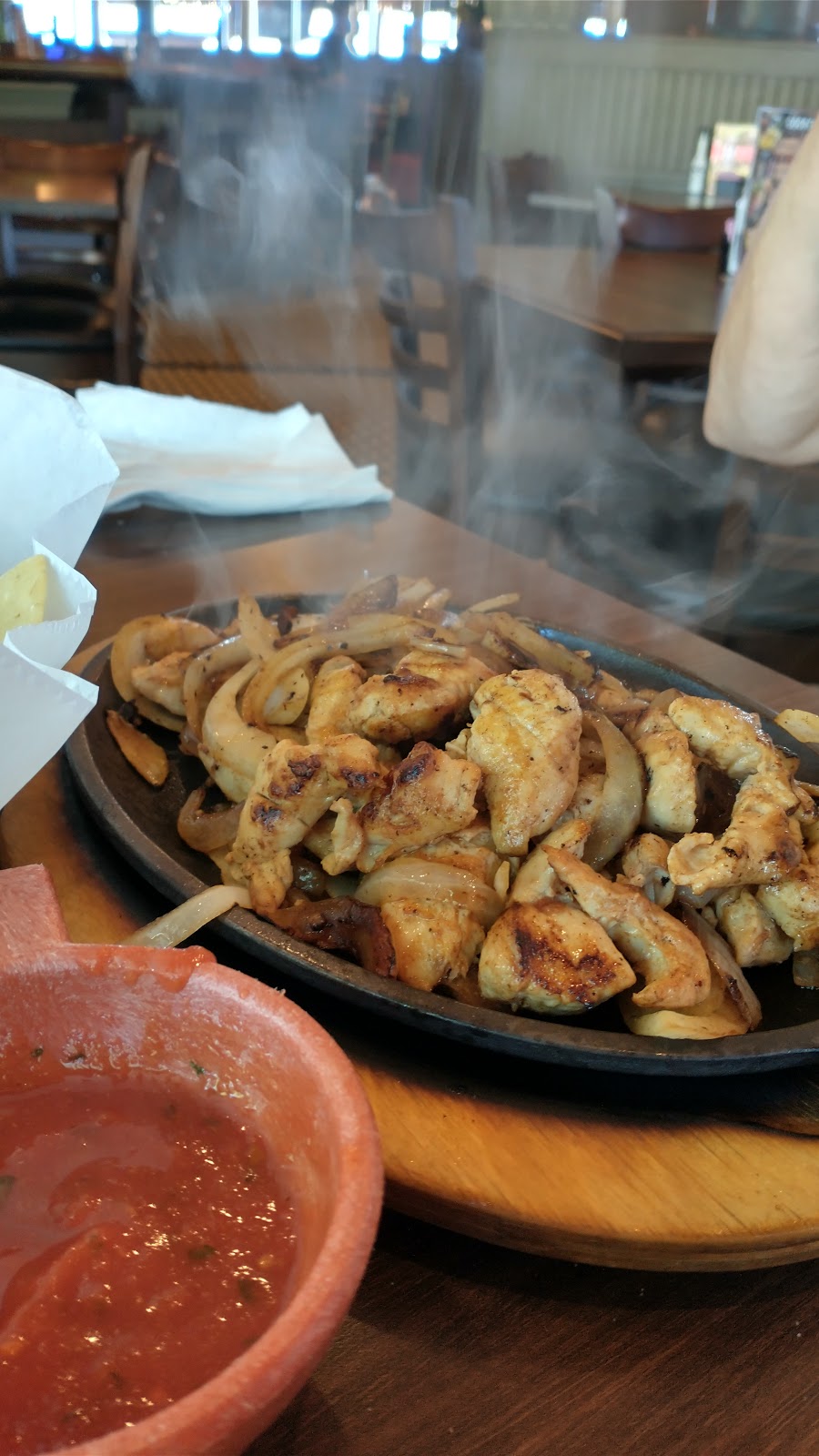 Barrio Fiesta | restaurant | 710 Colonial Promenade Pkwy, Alabaster, AL 35007, USA | 2056218997 OR +1 205-621-8997