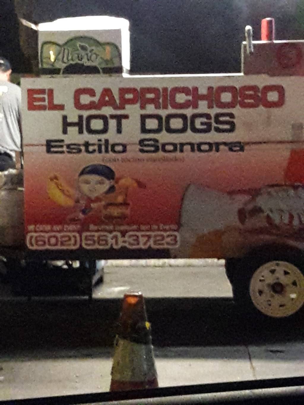 El Caprichoso Hot Dogs | restaurant | 9444 N 19th Ave, Phoenix, AZ 85021, USA | 6025613723 OR +1 602-561-3723