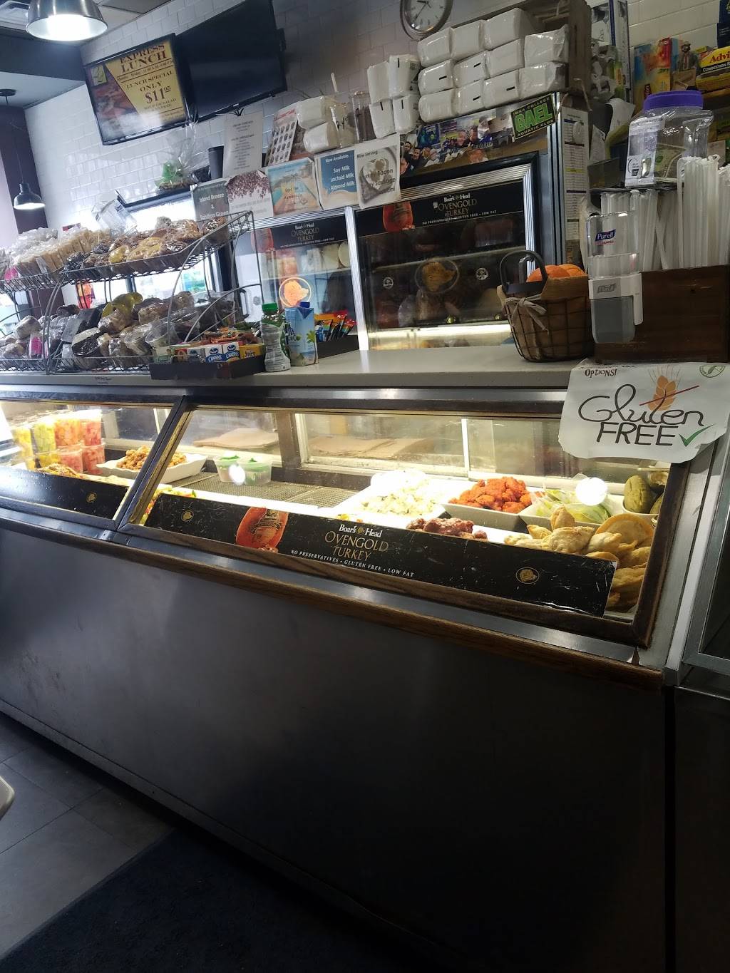 Avenue Deli and Cafe | meal takeaway | 704 North Ave, New Rochelle, NY 10801, USA | 9146325624 OR +1 914-632-5624