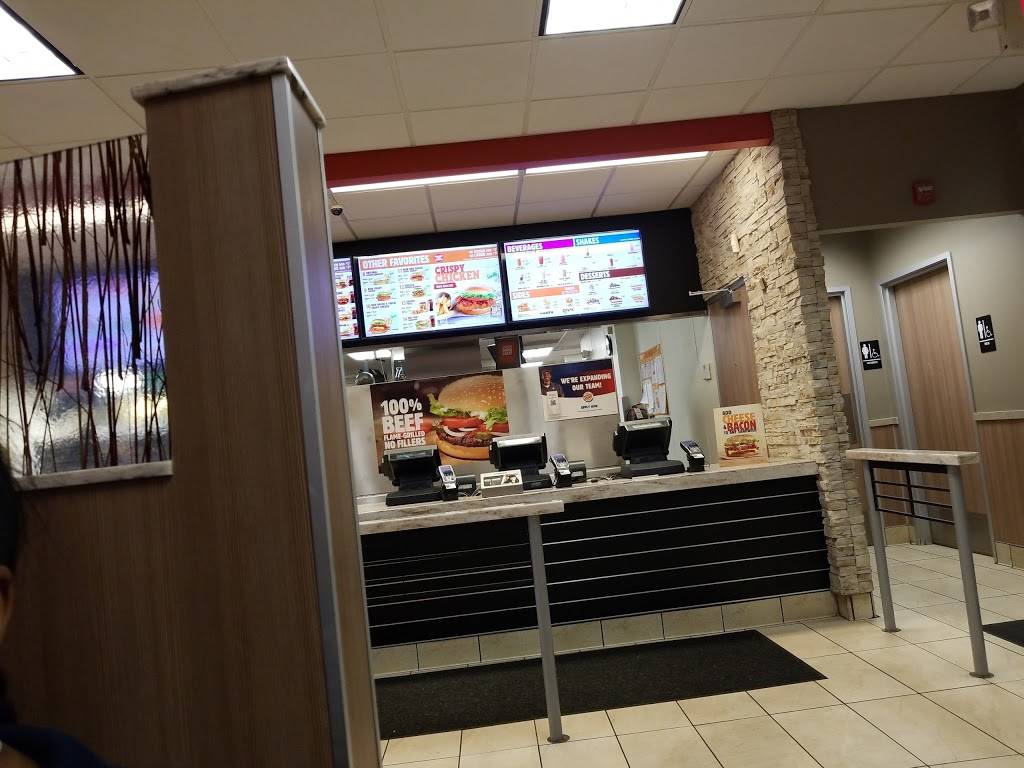 Burger King | restaurant | 250 W Rollins Rd, Round Lake Beach, IL 60073, USA | 8475463663 OR +1 847-546-3663