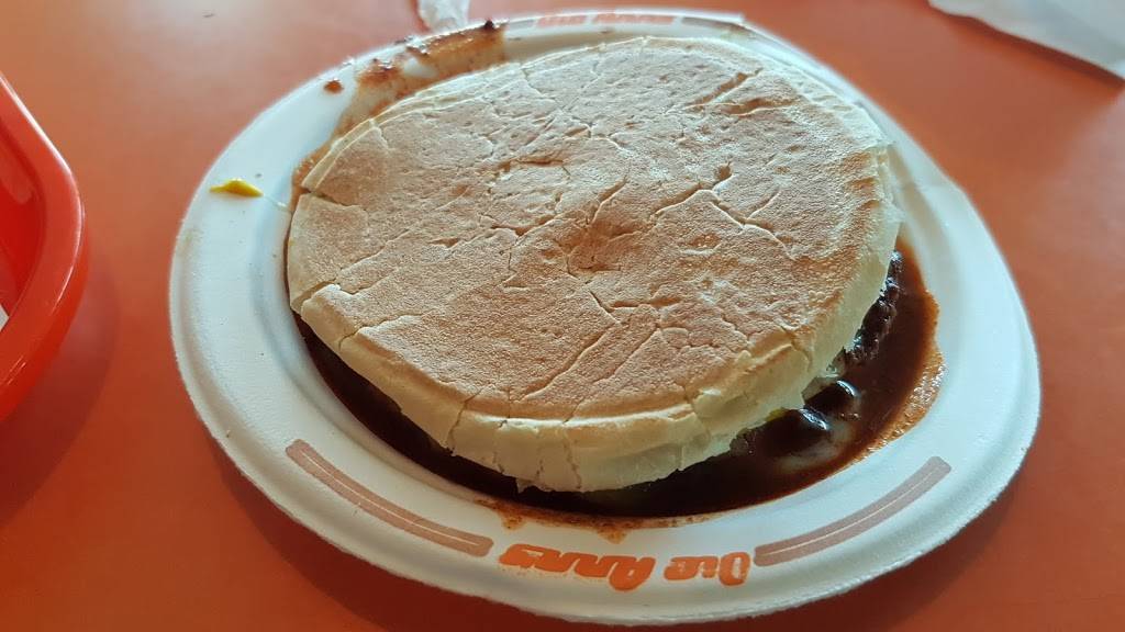 Dic Anns | restaurant | 235 Rue de Martigny O, Saint-Jérôme, QC J7Y 2G4, Canada | 8663422667 OR +1 866-342-2667