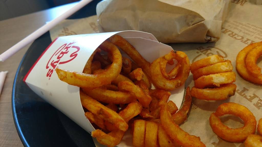 Arbys | restaurant | 2022 Edinboro Rd, Erie, PA 16509, USA | 8148645817 OR +1 814-864-5817
