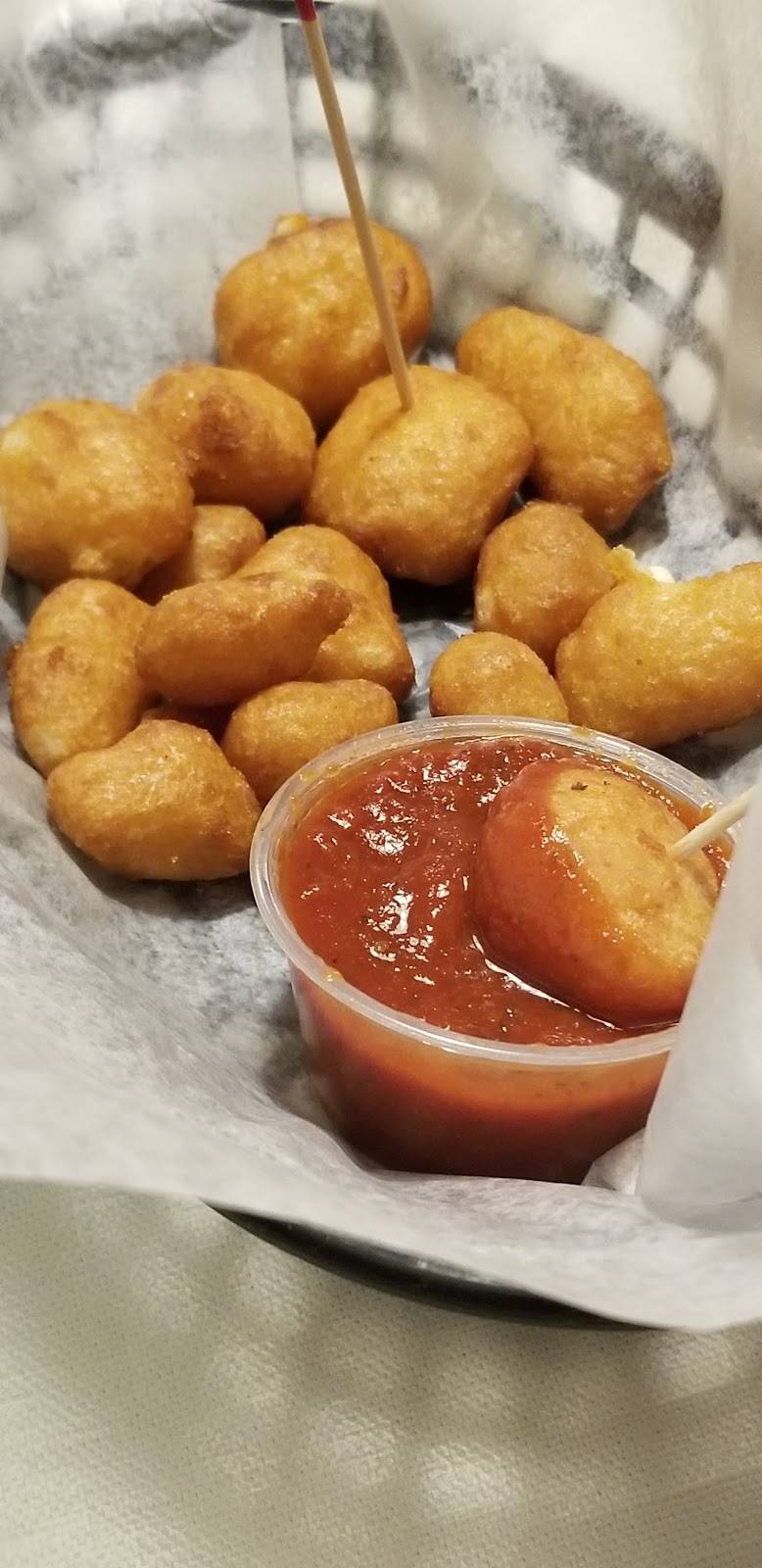 Cartunes Grill & Bar | restaurant | 2640 Prairie Ave, Beloit, WI 53511, USA | 6083623362 OR +1 608-362-3362