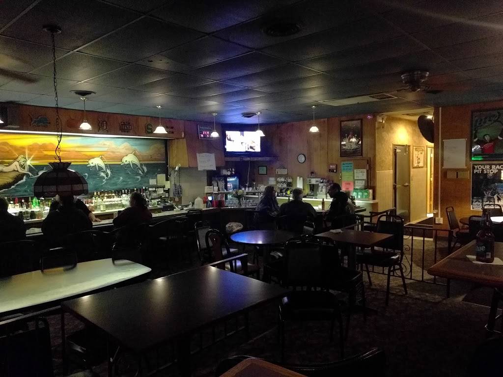 Dolphin Inc | restaurant | 681 Capital Ave SW, Battle Creek, MI 49015, USA | 2699642550 OR +1 269-964-2550