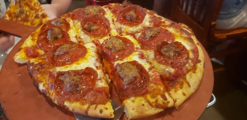 Adriaticos | meal delivery | 113 W McMillan St, Cincinnati, OH 45219, USA | 5132814344 OR +1 513-281-4344