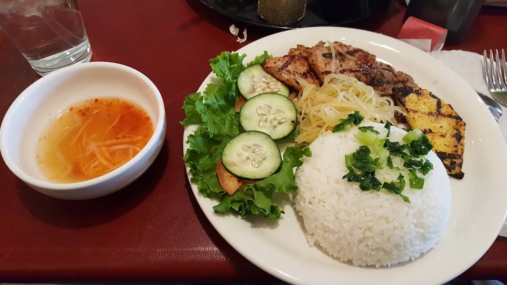 Johnny Rays BBQ - Colonnade | meal takeaway | 3431 Colonnade Pkwy, Birmingham, AL 35243, USA | 2059688002 OR +1 205-968-8002