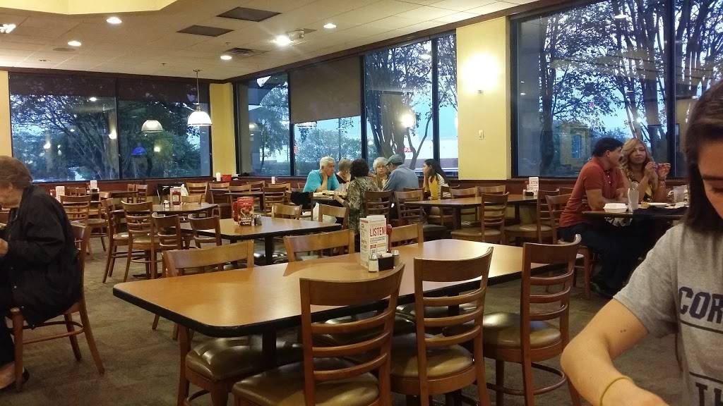 Lubys | restaurant | 18206 Blanco Rd, San Antonio, TX 78258, USA | 2105453994 OR +1 210-545-3994