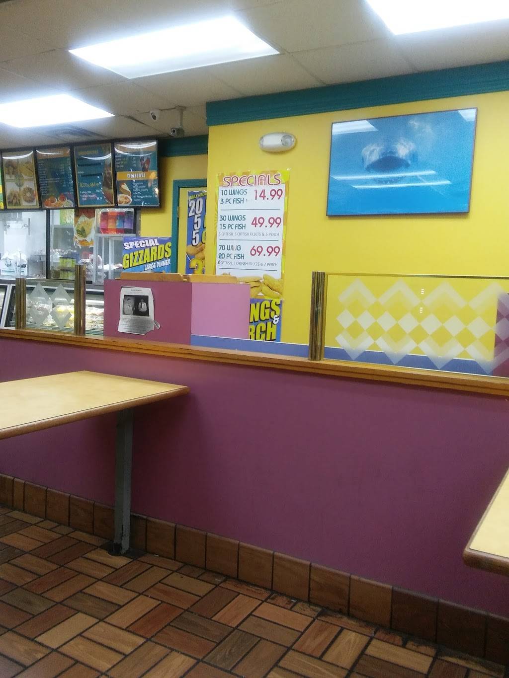 Sharks Fish & Chicken | restaurant | 3740 W 5th Ave, Gary, IN 46406, USA | 2199774455 OR +1 219-977-4455