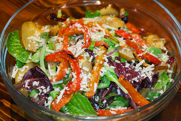 Max & Leos Pizza Fenway | restaurant | 82 Lansdowne St, Boston, MA 02215, USA | 6173517001 OR +1 617-351-7001