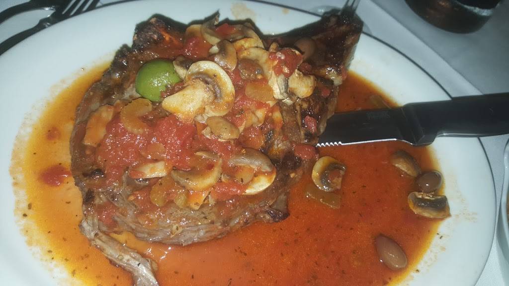 9 Ryder | restaurant | 9 Ryder St, Provincetown, MA 02657, USA | 5084879990 OR +1 508-487-9990