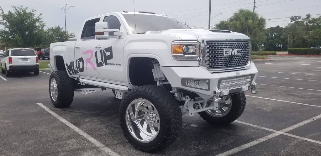 Starbucks | cafe | 1388 W International Speedway Blvd #100, Daytona Beach, FL 32114, USA | 3863230471 OR +1 386-323-0471