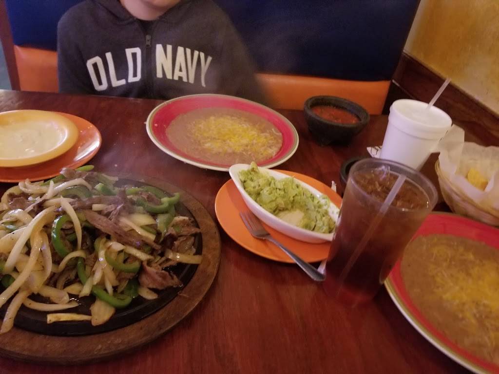 La Fuente Bar & Grill | restaurant | 3070 E Franklin Blvd, Gastonia, NC 28056, USA | 7048667744 OR +1 704-866-7744