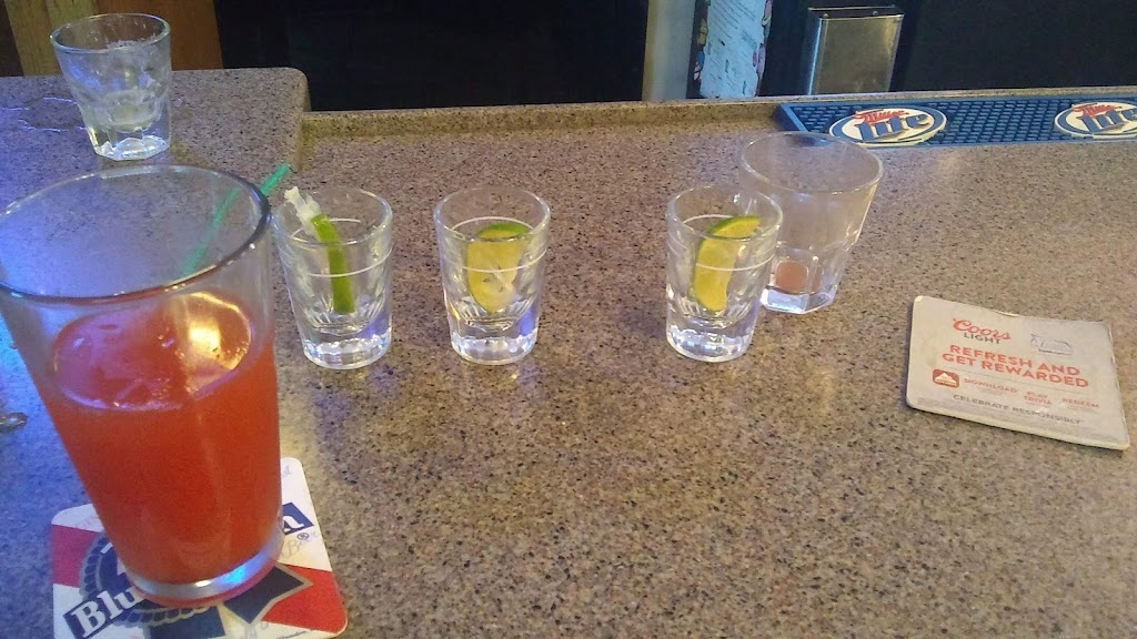 Duffs Tavern on Main | restaurant | 108 Main St E, Vermillion, MN 55085, USA | 6514376077 OR +1 651-437-6077