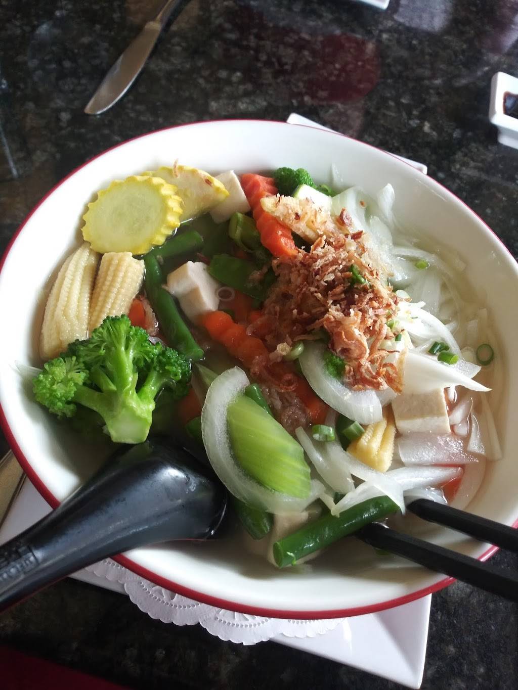 Phila Fusion Noodle Bar | restaurant | 54 Phila St, Saratoga Springs, NY 12866, USA | 5182260400 OR +1 518-226-0400