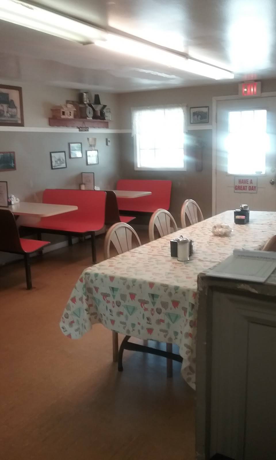 Gathering Place | restaurant | 515 Liberty St, Goshen, OH 45122, USA | 5136259946 OR +1 513-625-9946