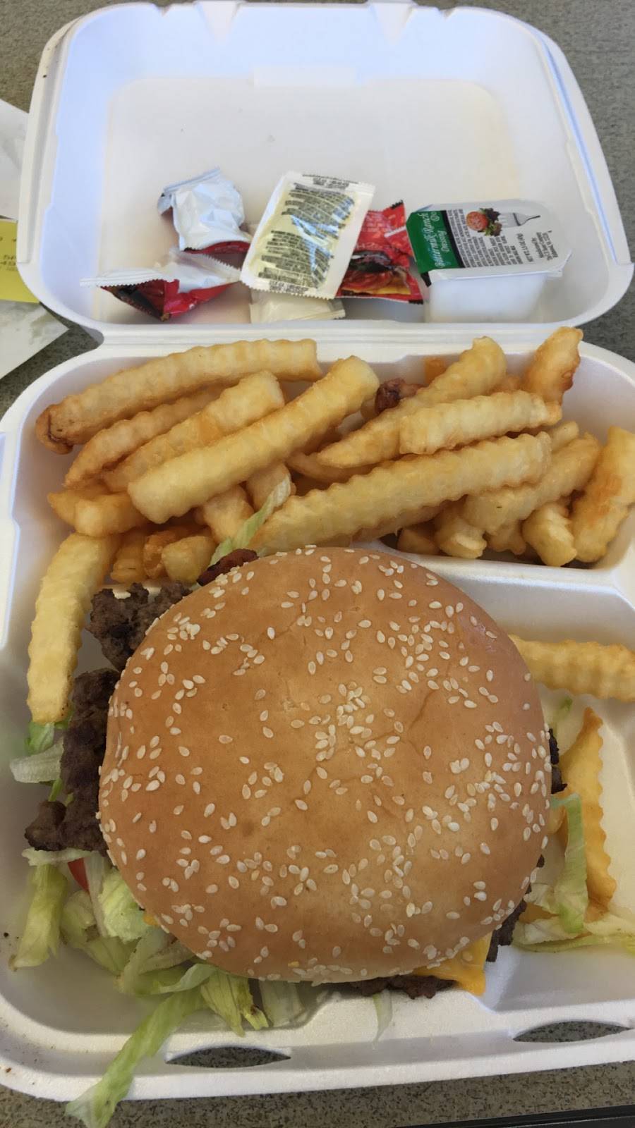 Wing Master | restaurant | 6521 Atlanta Hwy, Montgomery, AL 36117, USA | 3345934557 OR +1 334-593-4557