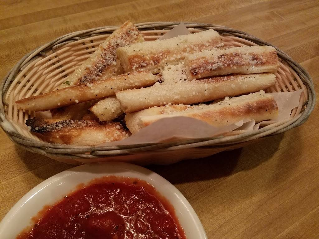 Dominics | restaurant | 113 E Grand Ave, Escondido, CA 92025, USA | 7604801704 OR +1 760-480-1704