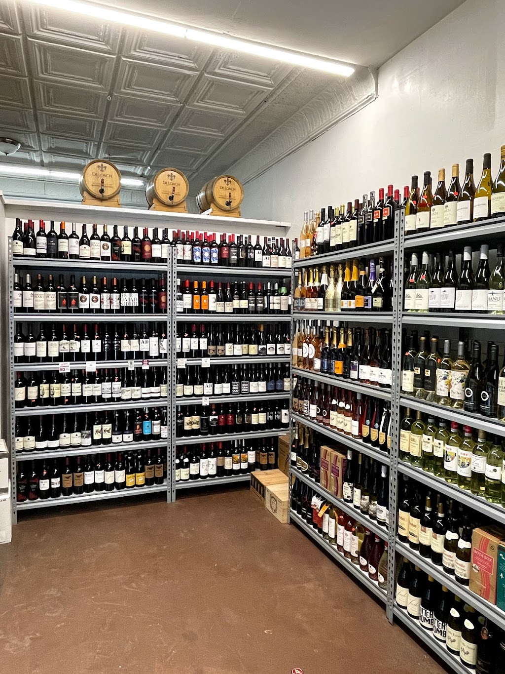 Pellys Liquors | meal takeaway | 3421 N Lincoln Ave, Chicago, IL 60657, USA | 7738570365 OR +1 773-857-0365