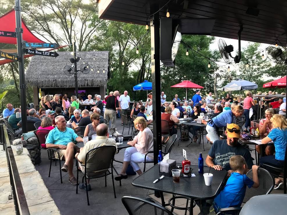 McCoys Bar Patio and Grill | restaurant | 1900 Madison Ave, Council Bluffs, IA 51503, USA | 7123282374 OR +1 712-328-2374
