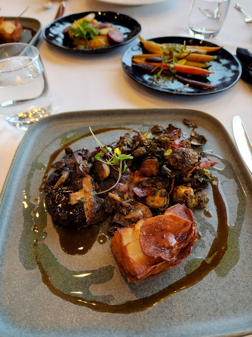 Refinery Jax Beach | restaurant | 831 1st St N, Jacksonville Beach, FL 32250, USA | 9047461318 OR +1 904-746-1318