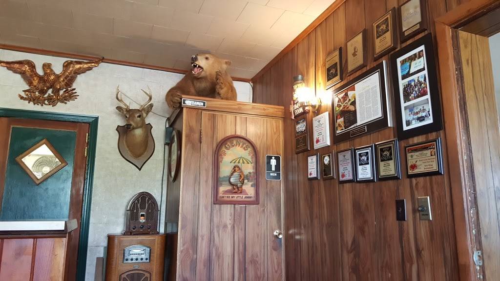 Red Wing Restaurant | restaurant | 12500 FL-33, Groveland, FL 34736, USA | 3524292997 OR +1 352-429-2997