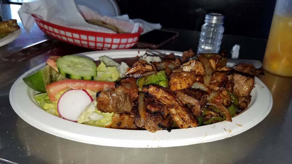 Estelas Restaurant | restaurant | 8955 Woodman Ave, Pacoima, CA 91331, USA | 8188948353 OR +1 818-894-8353