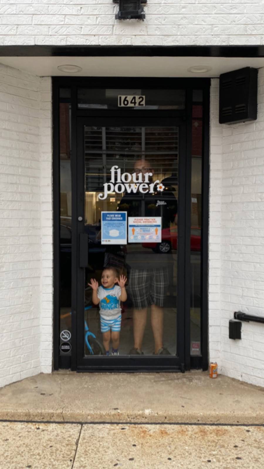 Flour Power | restaurant | 1642 W Chicago Ave, Chicago, IL 60622, USA | 3123633066 OR +1 312-363-3066