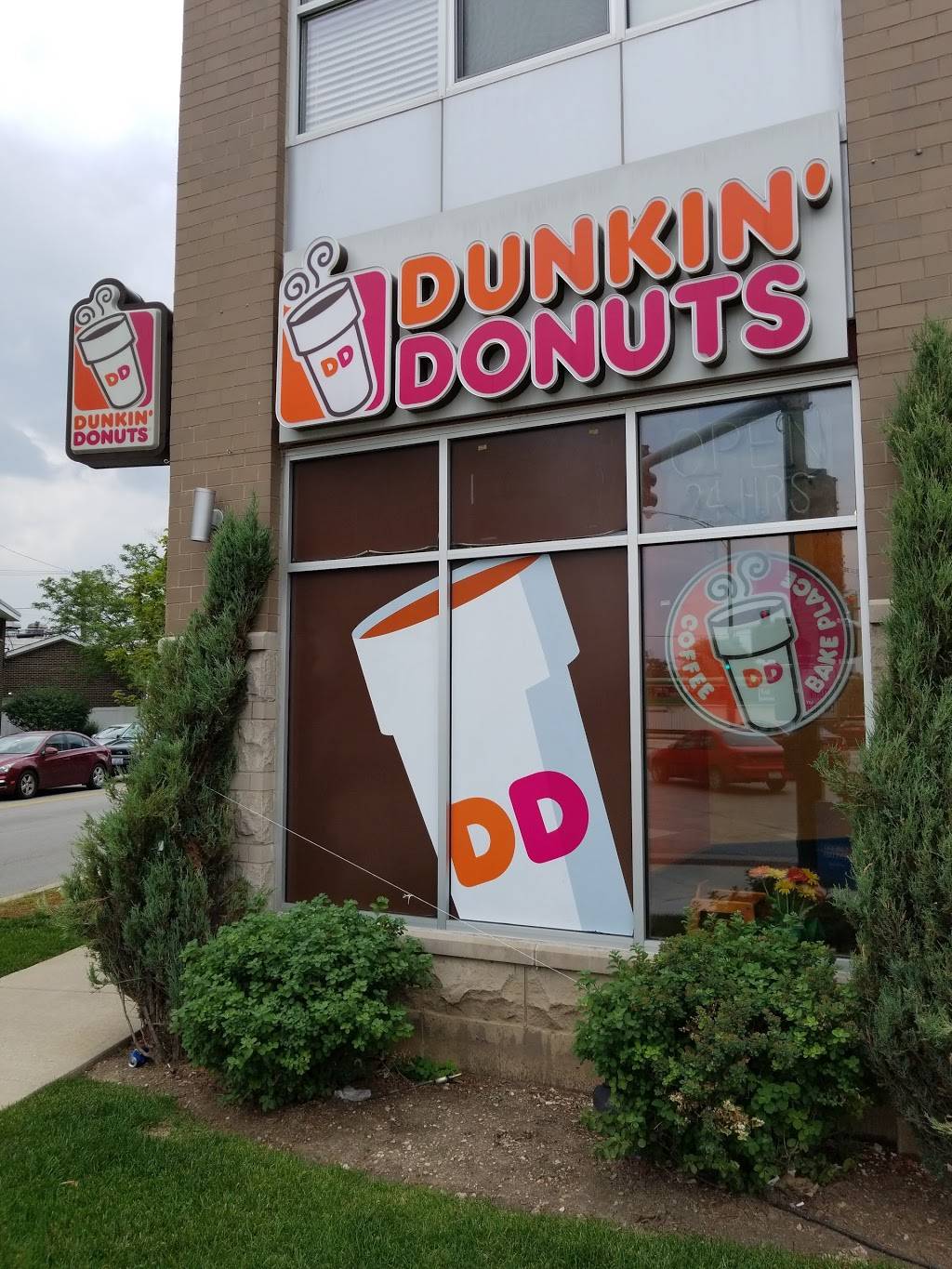 Dunkin Donuts | cafe | 7240 W Devon Ave, Chicago, IL 60631, USA | 7737757525 OR +1 773-775-7525