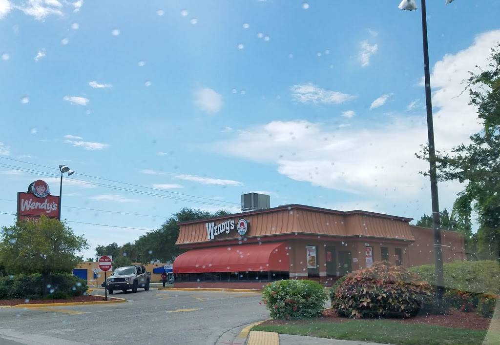 Wendys | restaurant | 5420 Manatee Ave W, Bradenton, FL 34209, USA | 9417490577 OR +1 941-749-0577