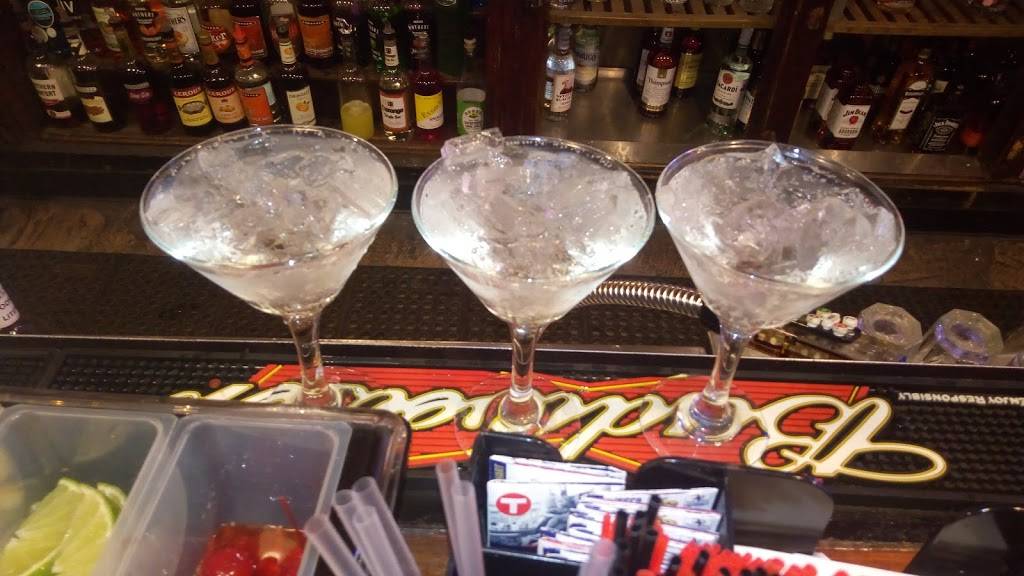 Keenans Bar (Keenans 620 Club) | restaurant | 620 7th St W, St Paul, MN 55102, USA | 6512273840 OR +1 651-227-3840