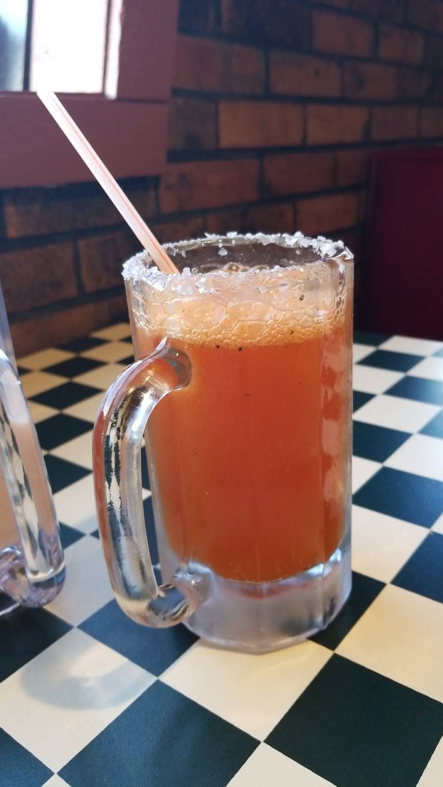 La Trinidad | restaurant | 2085 S Eastwood Dr, Woodstock, IL 60098, USA | 8153370652 OR +1 815-337-0652