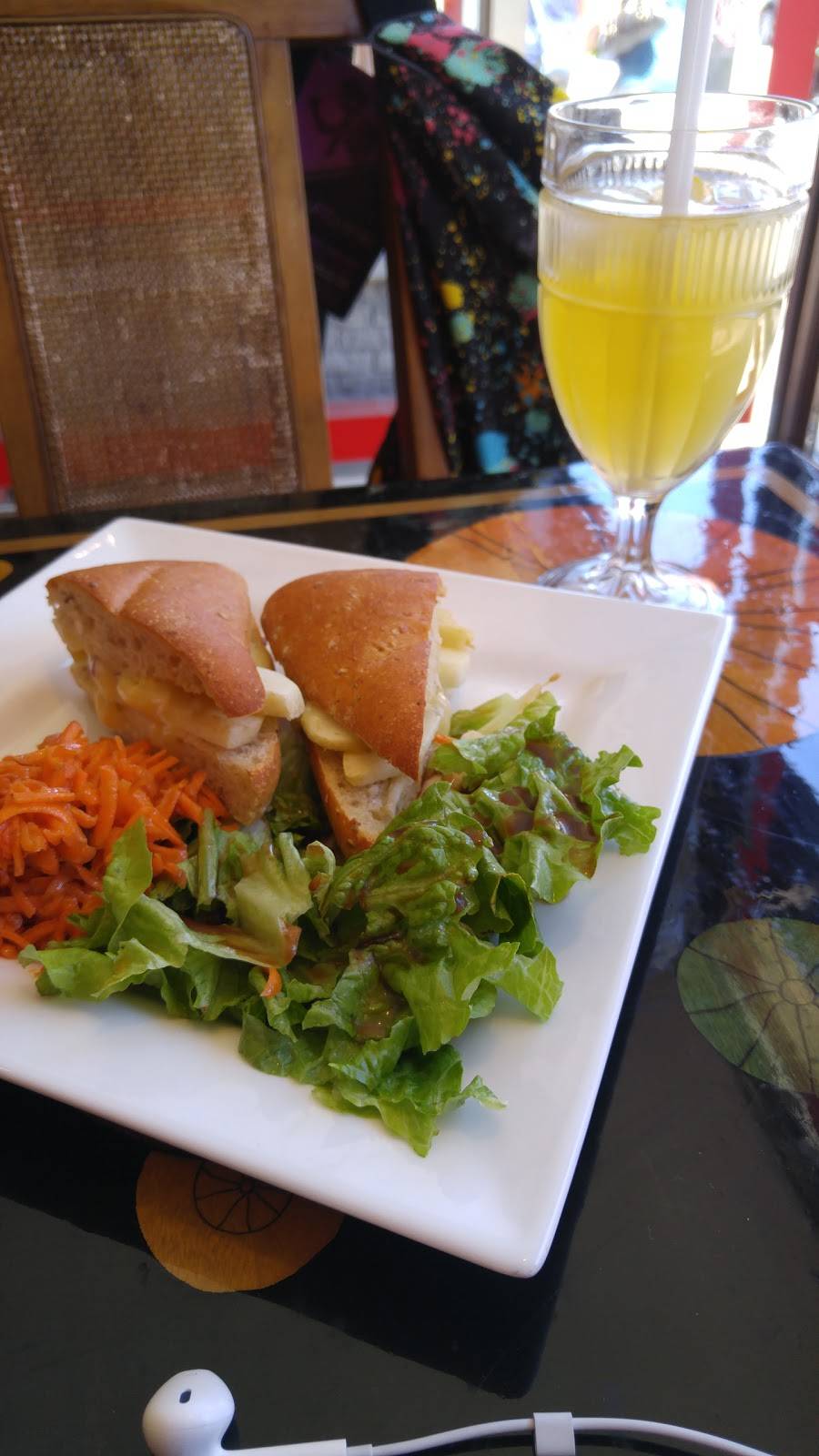 Maison de thé Cha Noir | cafe | 4611 Rue Wellington, Verdun, QC H4G 1X1, Canada | 5147691242 OR +1 514-769-1242