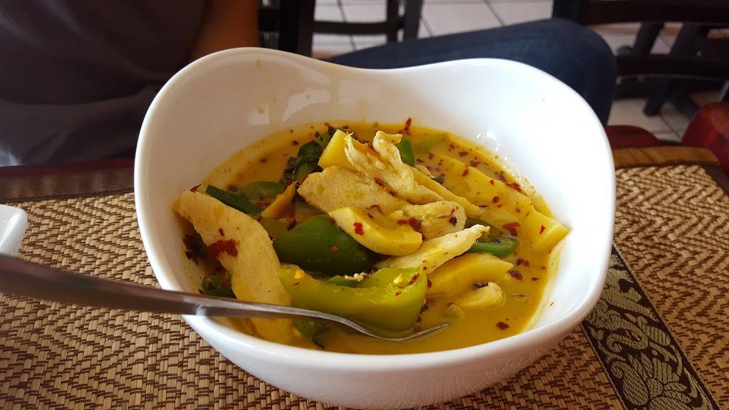 Dena Kitchen | restaurant | 3306 W Fullerton Ave, Chicago, IL 60647, USA | 7736973504 OR +1 773-697-3504