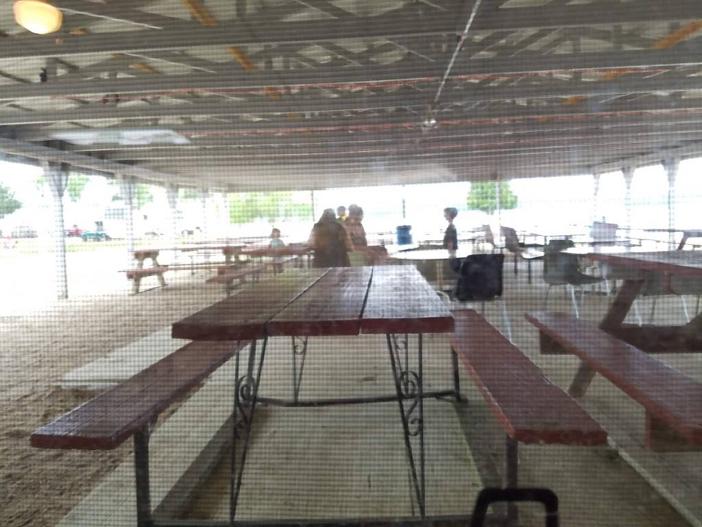 The Boat Dock Café | restaurant | 2401 Hilton Rd, Grass Lake, MI 49240, USA | 5172570338 OR +1 517-257-0338