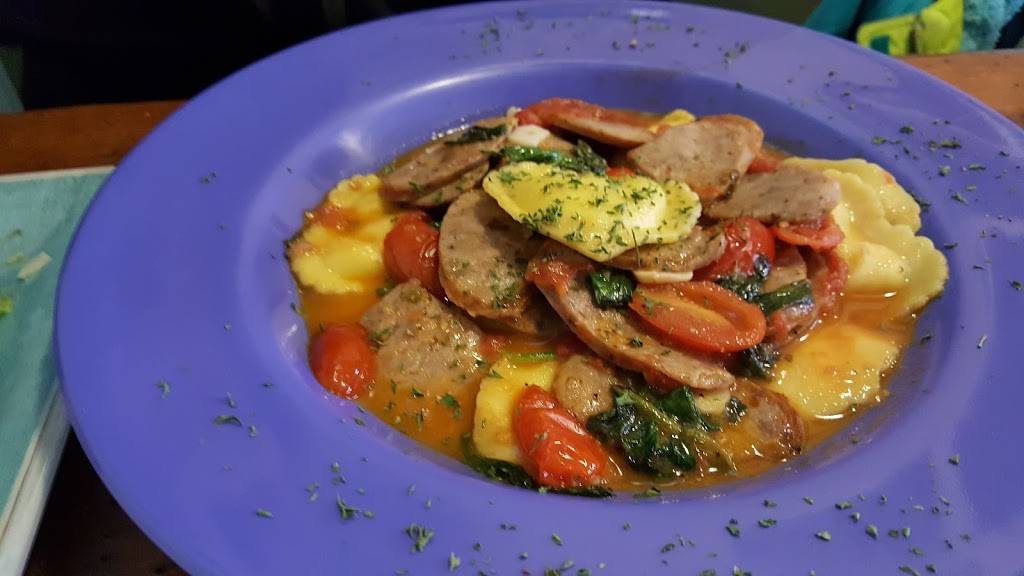 Giovannis cafe and pizzeria | restaurant | 1306 Reading Ave, Boyertown, PA 19512, USA | 6103674825 OR +1 610-367-4825