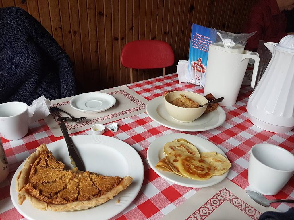 Erablière Au Toit Rouge | restaurant | 133 Chemin du Sous-Bois, Mont-Saint-Grégoire, QC J0J 1K0, Canada | 4504604304 OR +1 450-460-4304