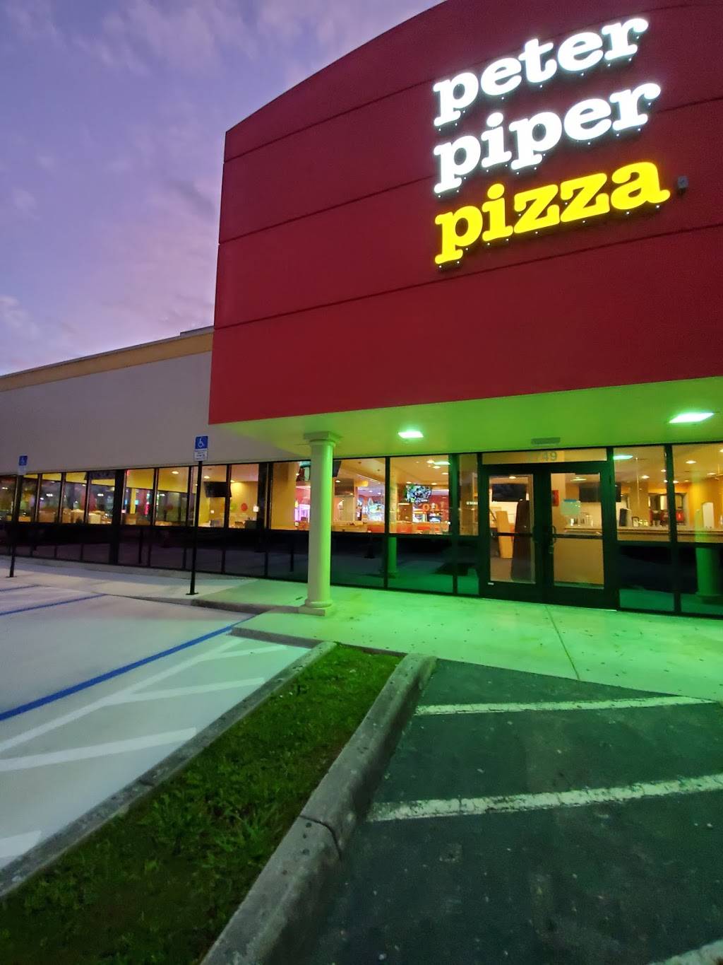 Peter Piper Pizza | meal takeaway | 2710 NW 183rd St Bldg. H, Miami Gardens, FL 33056, USA | 7863236321 OR +1 786-323-6321