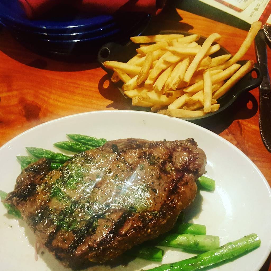 Twin Peaks Restaurant | restaurant | 5425 S Padre Island Dr #149, Corpus Christi, TX 78411, USA | 3619927325 OR +1 361-992-7325