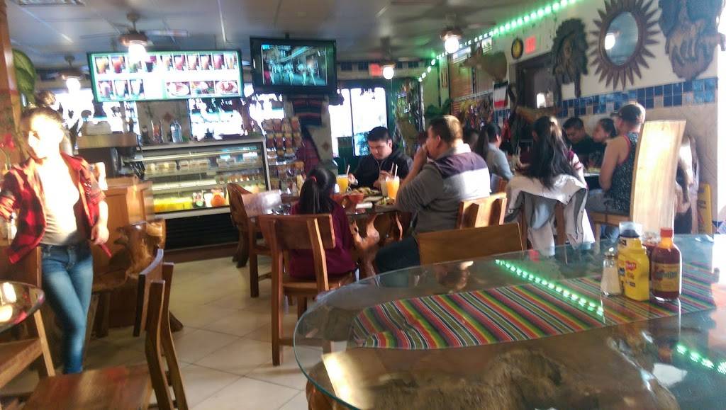 La Chocita Restaurant | restaurant | 4800 Annapolis Rd, Bladensburg, MD 20710, USA | 3012770155 OR +1 301-277-0155