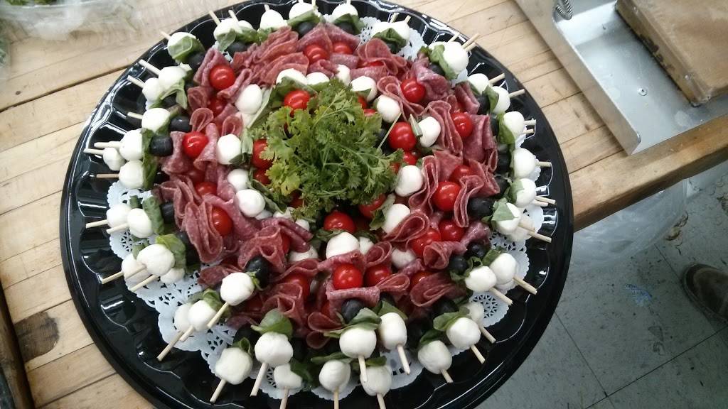 Luccis | bakery | 8911 Adams Ave, Huntington Beach, CA 92646, USA | 7149684466 OR +1 714-968-4466