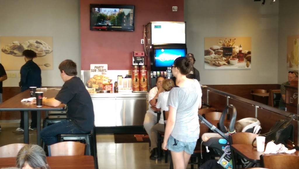 Penn Station East Coast Subs | restaurant | 14991 W 119th St, Olathe, KS 66062, USA | 9133970557 OR +1 913-397-0557