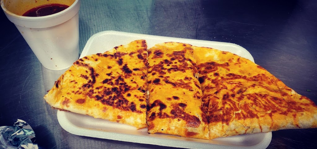 Birria Don David | restaurant | 215 N General McMullen Dr, San Antonio, TX 78237, USA | 2103229568 OR +1 210-322-9568