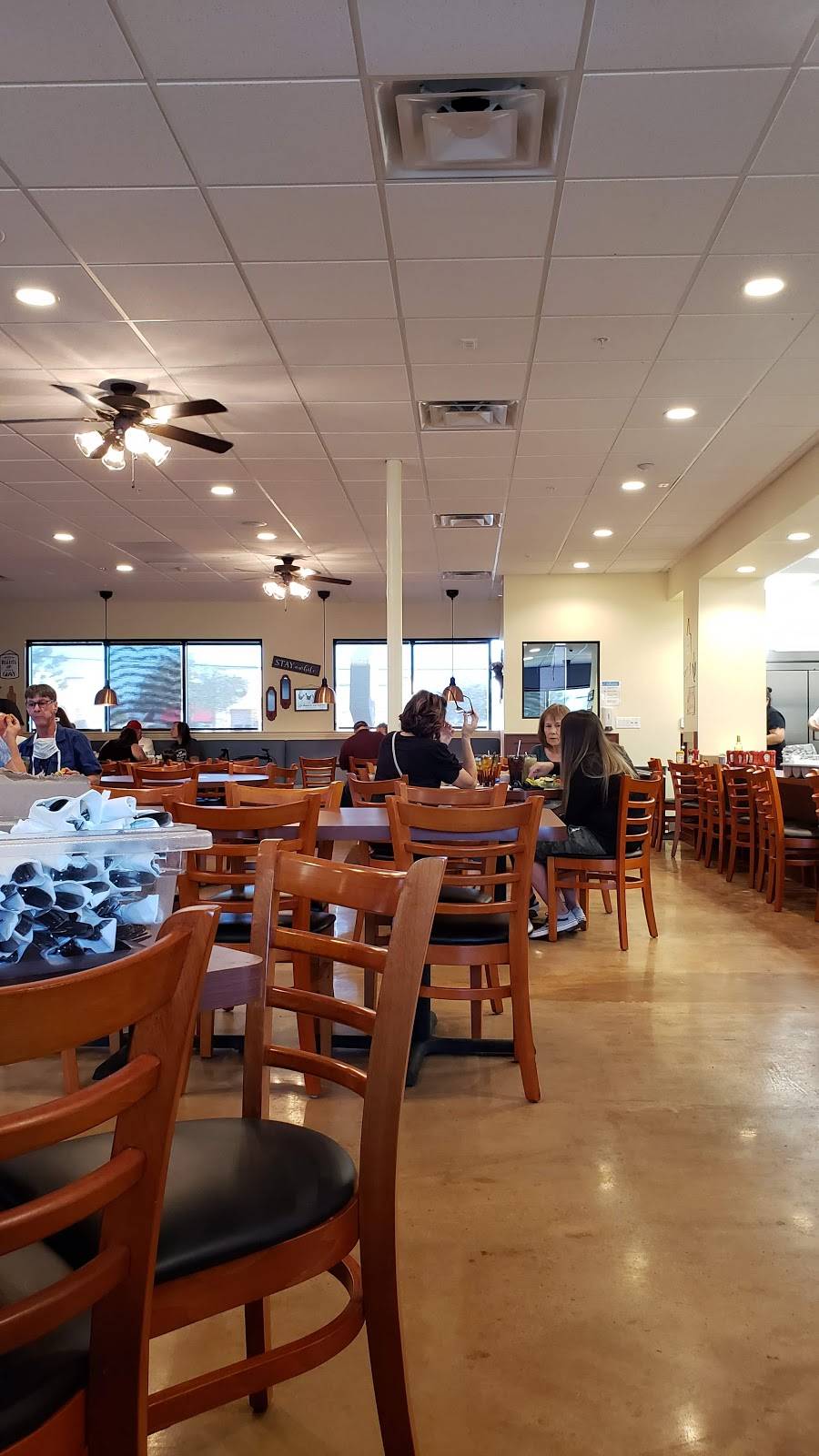 Corkys Kitchen and Bakery - Apple Valley | restaurant | 19250 Bear Valley Rd, Apple Valley, CA 92308, USA | 7602400099 OR +1 760-240-0099