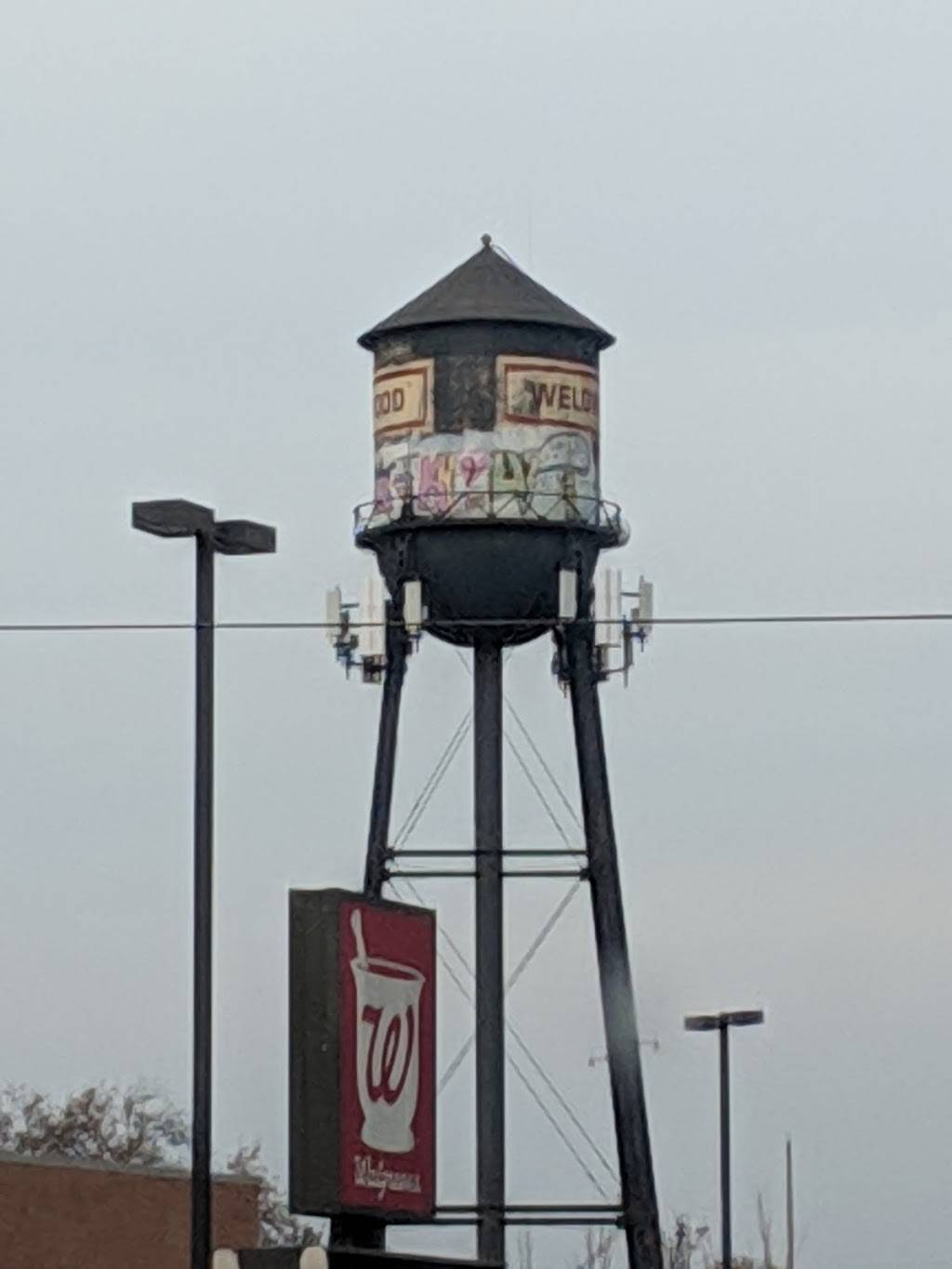 KFC | restaurant | 51 Cascade Dr, Lebanon, OR 97355, USA | 5419369450 OR +1 541-936-9450